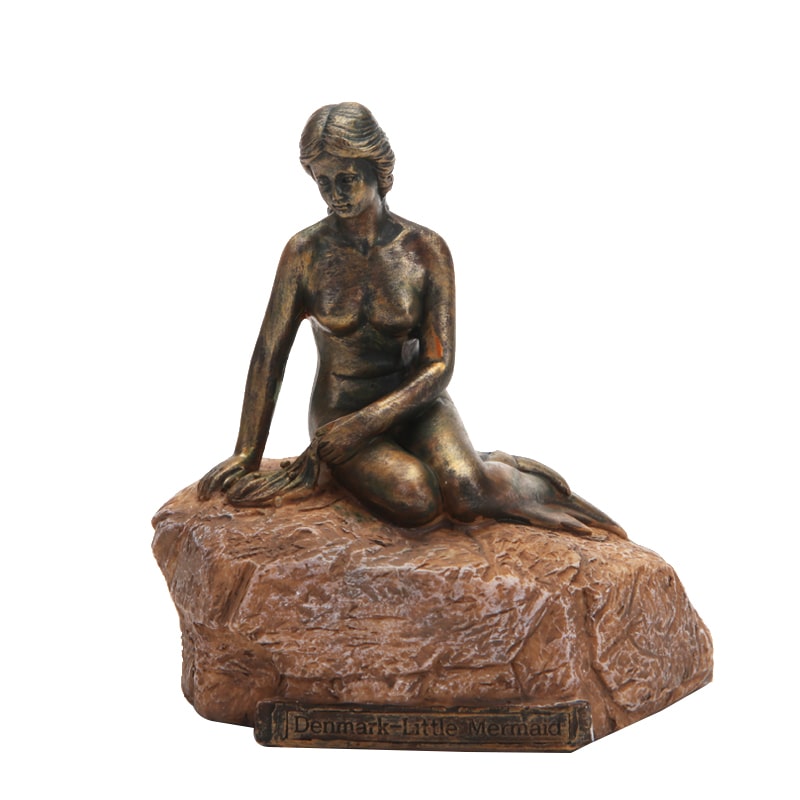 Bronzen beeld vrouw